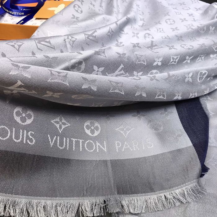 Louis Vuitton Scarf LV00114
